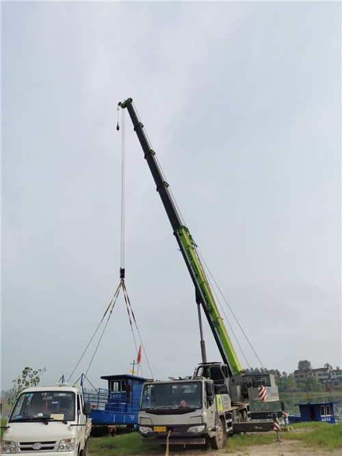 江城县桥梁建设吊装案例
